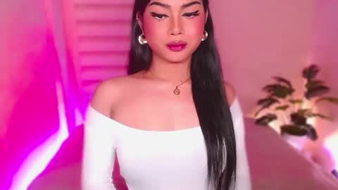 Angel online show from May 13, 2026, 7:33 pm