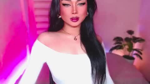 Angel online show from May 26, 2026, 11:12 pm