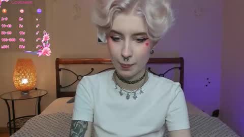 Snapshot of angel_julles chatting on November 29, 2025, 8:17 am Angel Dust online show from November 29, 2025, 8:17 am