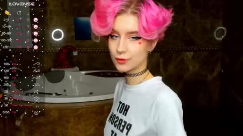 Snapshot of angel_julles chatting on February 19, 2026, 1:23 am Angel Dust online show from February 19, 2026, 1:23 am