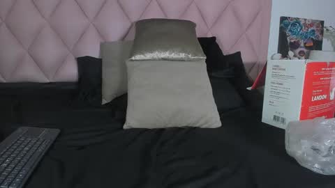 Snapshot of angel_light888 chatting on December 1, 2024, 4:29 pm Angel online show from December 1, 2024, 4:29 pm