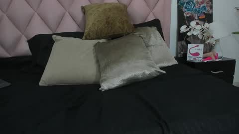 Snapshot of angel_light888 chatting on December 18, 2024, 5:37 am Angel online show from December 18, 2024, 5:37 am