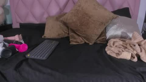 Snapshot of angel_light888 chatting on January 11, 2025, 8:54 am Angel online show from January 11, 2025, 8:54 am