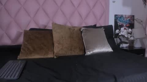 Snapshot of angel_light888 chatting on January 12, 2025, 5:24 am Angel online show from January 12, 2025, 5:24 am