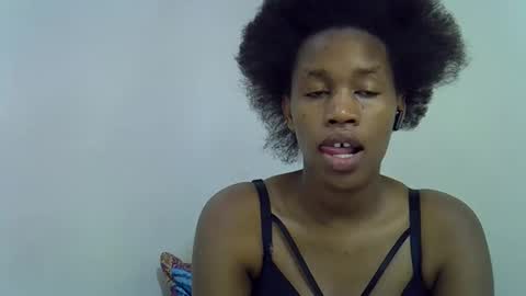 Snapshot of angel_mia5 chatting on November 11, 2025, 9:09 am angel_mia5 online show from November 11, 2025, 9:09 am