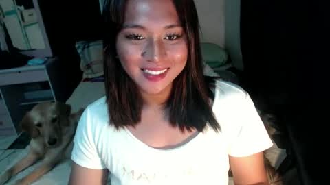 angel_ofdream online show from May 19, 2026, 7:58 am