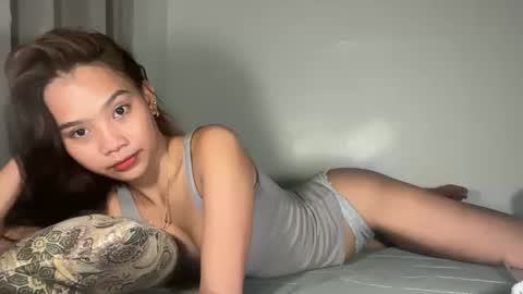 angel_petite07 online show from April 6, 2026, 6:03 am