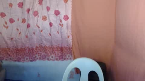 Snapshot of angel_sweet247 chatting on February 17, 2026, 2:24 pm angel_sweet247 online show from February 17, 2026, 2:24 pm