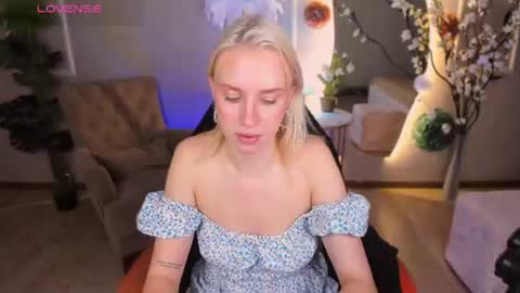 Snapshot of angel_tessa chatting on July 3, 2026, 2:07 am Angelica online show from July 3, 2026, 2:07 am