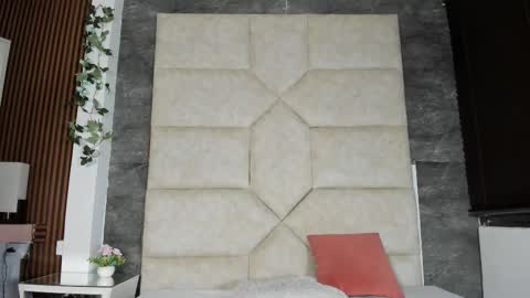  A N G E L  online show from December 21, 2025, 1:29 pm