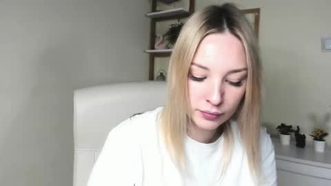 Snapshot of angela21babe chatting on February 23, 2026, 2:03 pm Angela online show from February 23, 2026, 2:03 pm