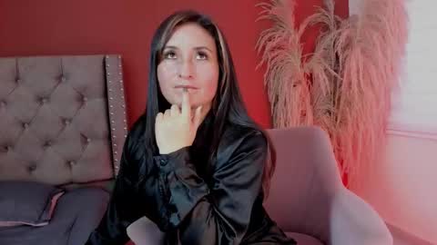 Snapshot of angela_fiory chatting on February 12, 2026, 6:25 pm Ange online show from February 12, 2026, 6:25 pm