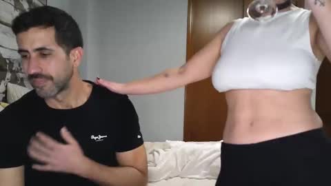 Snapshot of angela_hugo chatting on February 13, 2026, 9:11 pm angela_hugo online show from February 13, 2026, 9:11 pm
