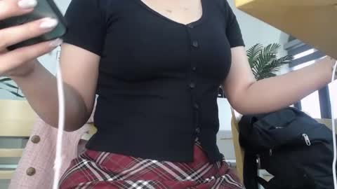 Snapshot of angela_my chatting on July 11, 2026, 2:03 am angela_my online show from July 11, 2026, 2:03 am