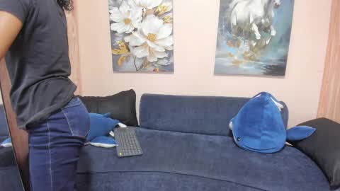 Snapshot of angela_rendon chatting on April 21, 2026, 11:16 am angela_rendon online show from April 21, 2026, 11:16 am
