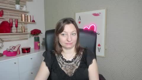 Snapshot of angela_samt chatting on March 9, 2026, 6:28 am Angela online show from March 9, 2026, 6:28 am