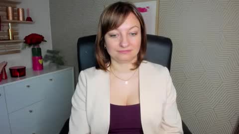 Snapshot of angela_samt chatting on March 19, 2026, 7:12 am Angela online show from March 19, 2026, 7:12 am