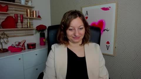 Snapshot of angela_samt chatting on April 7, 2026, 5:41 am Angela online show from April 7, 2026, 5:41 am