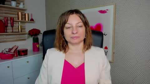 Snapshot of angela_samt chatting on April 21, 2026, 5:47 am Angela online show from April 21, 2026, 5:47 am