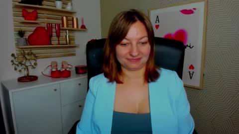 Snapshot of angela_samt chatting on May 7, 2026, 6:08 am Angela online show from May 7, 2026, 6:08 am