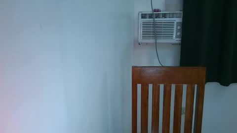 Snapshot of angela_star888 chatting on December 17, 2025, 11:05 am angela_star888 online show from December 17, 2025, 11:05 am