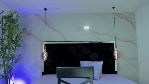 ANGELA online show from September 18, 2025, 12:18 pm