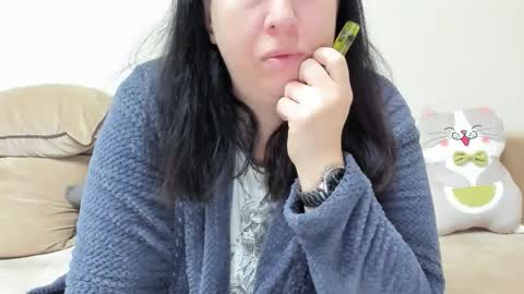 Angela online show from January 18, 2026, 5:44 am