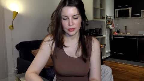 Snapshot of angeladarkk chatting on December 23, 2024, 8:14 pm Angela online show from December 23, 2024, 8:14 pm