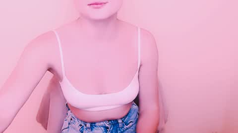 Snapshot of angelalice_ chatting on January 21, 2025, 5:30 pm Alice online show from January 21, 2025, 5:30 pm