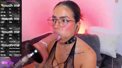 Snapshot of angelaricci chatting on December 19, 2025, 3:02 am Angela Ricci online show from December 19, 2025, 3:02 am
