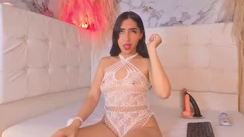 Snapshot of angelasexx_1 chatting on July 11, 2026, 5:48 pm Angela online show from July 11, 2026, 5:48 pm