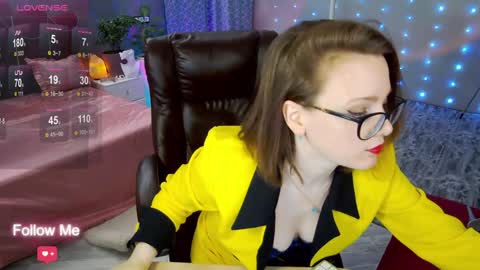 Angela online show from January 8, 2025, 6:31 pm