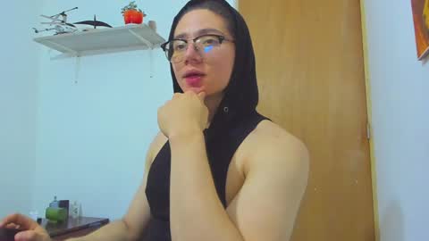Snapshot of angelbennet_ chatting on February 6, 2025, 3:06 am Angel Bennet online show from February 6, 2025, 3:06 am
