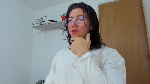 Snapshot of angelbennet_ chatting on February 9, 2025, 3:00 am Angel Bennet online show from February 9, 2025, 3:00 am