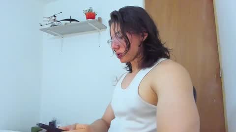 Snapshot of angelbennet_ chatting on February 16, 2025, 2:53 am Angel Bennet online show from February 16, 2025, 2:53 am