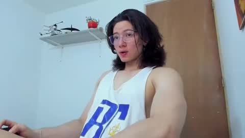 Snapshot of angelbennet_ chatting on February 18, 2025, 2:49 am Angel Bennet online show from February 18, 2025, 2:49 am