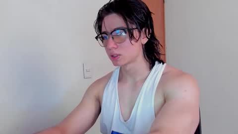 Angel Bennet online show from November 20, 2025, 7:13 pm