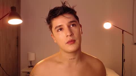 Snapshot of angelcossio chatting on November 6, 2025, 1:17 am Angel online show from November 6, 2025, 1:17 am