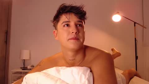 Snapshot of angelcossio chatting on November 22, 2025, 12:53 am Angel online show from November 22, 2025, 12:53 am