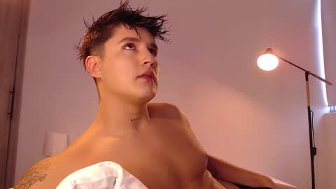 Snapshot of angelcossio chatting on November 22, 2025, 7:02 pm Angel online show from November 22, 2025, 7:02 pm