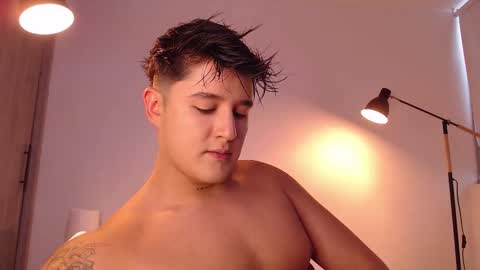 Snapshot of angelcossio chatting on December 1, 2025, 8:03 pm Angel online show from December 1, 2025, 8:03 pm