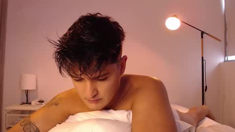 Snapshot of angelcossio chatting on December 13, 2025, 7:53 pm Angel online show from December 13, 2025, 7:53 pm