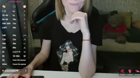 AngelCute32 online show from October 19, 2025, 2:29 pm