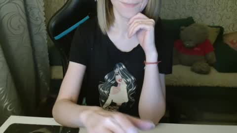 AngelCute32 online show from November 6, 2025, 3:02 pm