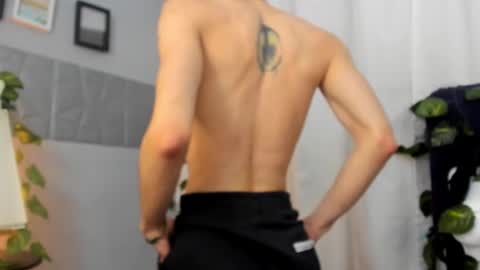 angeldamianart online show from December 1, 2025, 3:39 pm