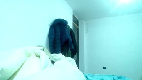 angeldavid90 online show from October 6, 2025, 4:21 am