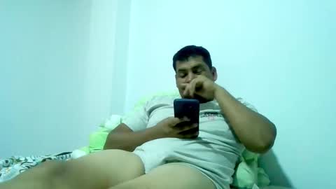 Snapshot of angeldavid90 chatting on February 14, 2026, 12:07 am angeldavid90 online show from February 14, 2026, 12:07 am