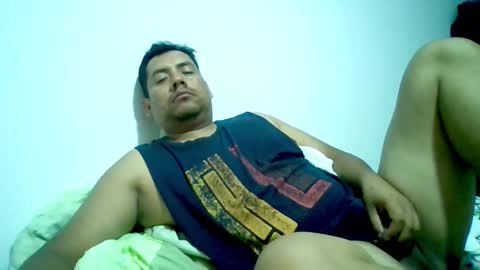 Snapshot of angeldavid90 chatting on February 15, 2026, 6:32 am angeldavid90 online show from February 15, 2026, 6:32 am