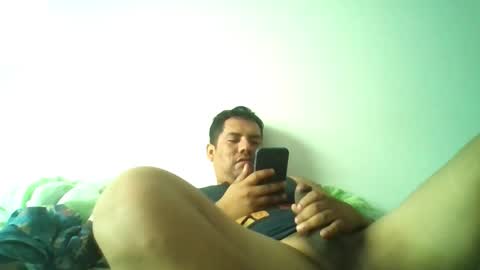 Snapshot of angeldavid90 chatting on February 24, 2026, 12:36 pm angeldavid90 online show from February 24, 2026, 12:36 pm