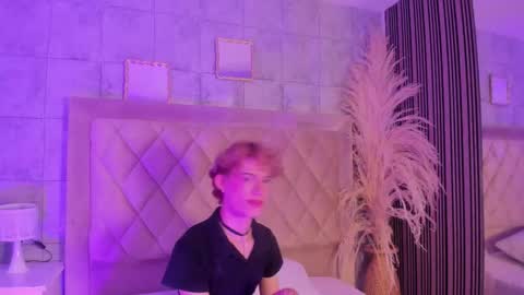 Angel Doll online show from March 26, 2026, 6:19 am